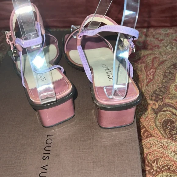 Authentic Louis Vuitton purple sandals - Picture 7 of 11